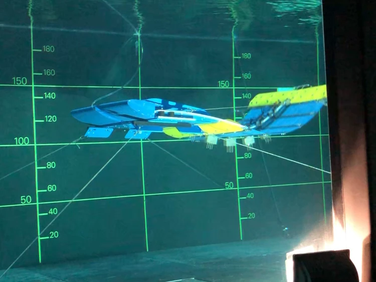 OpenFOAM–CalculiX preCICE FSI – tidal energy converter prototype